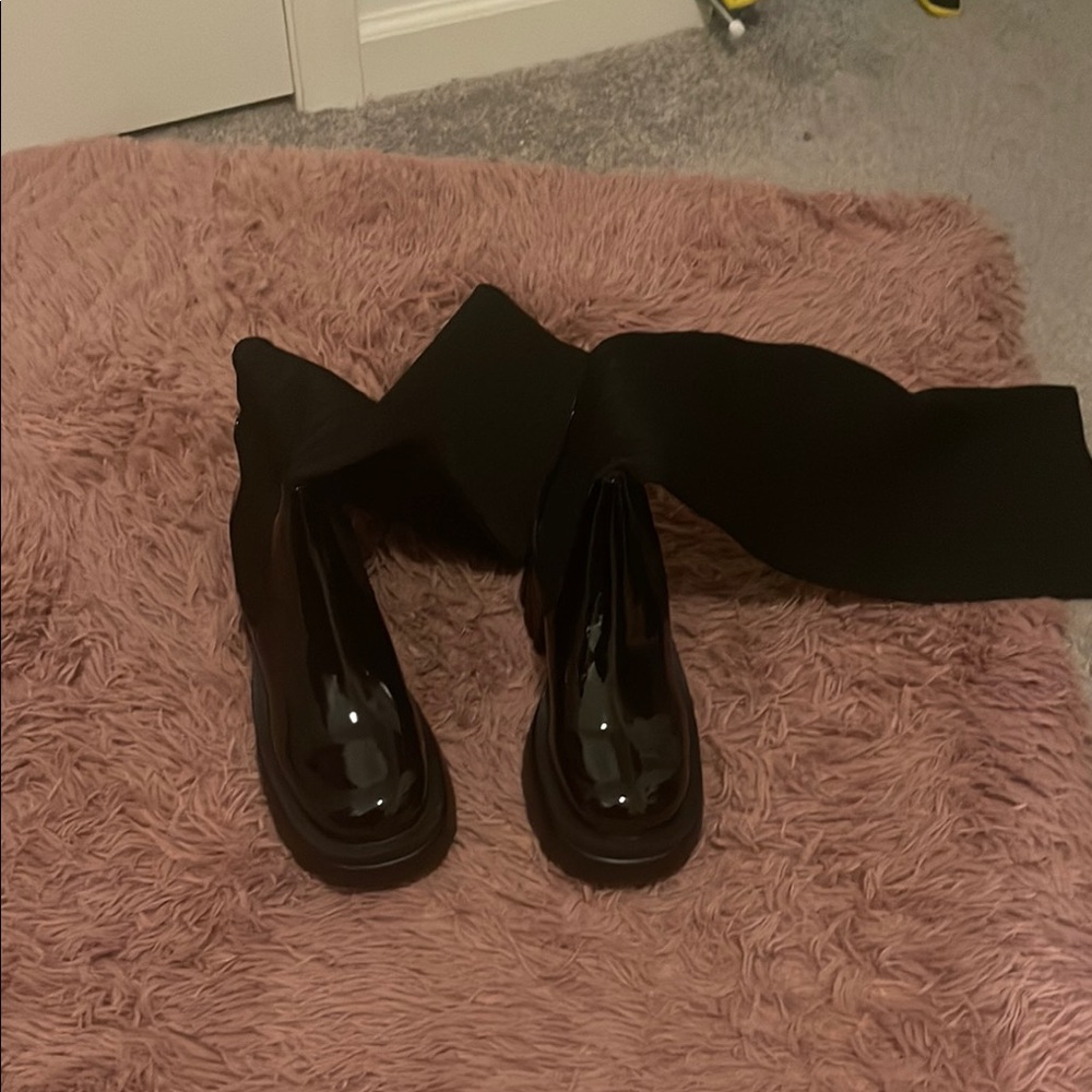 Fashion Nova Black Over the Knee Boots Sleek Design